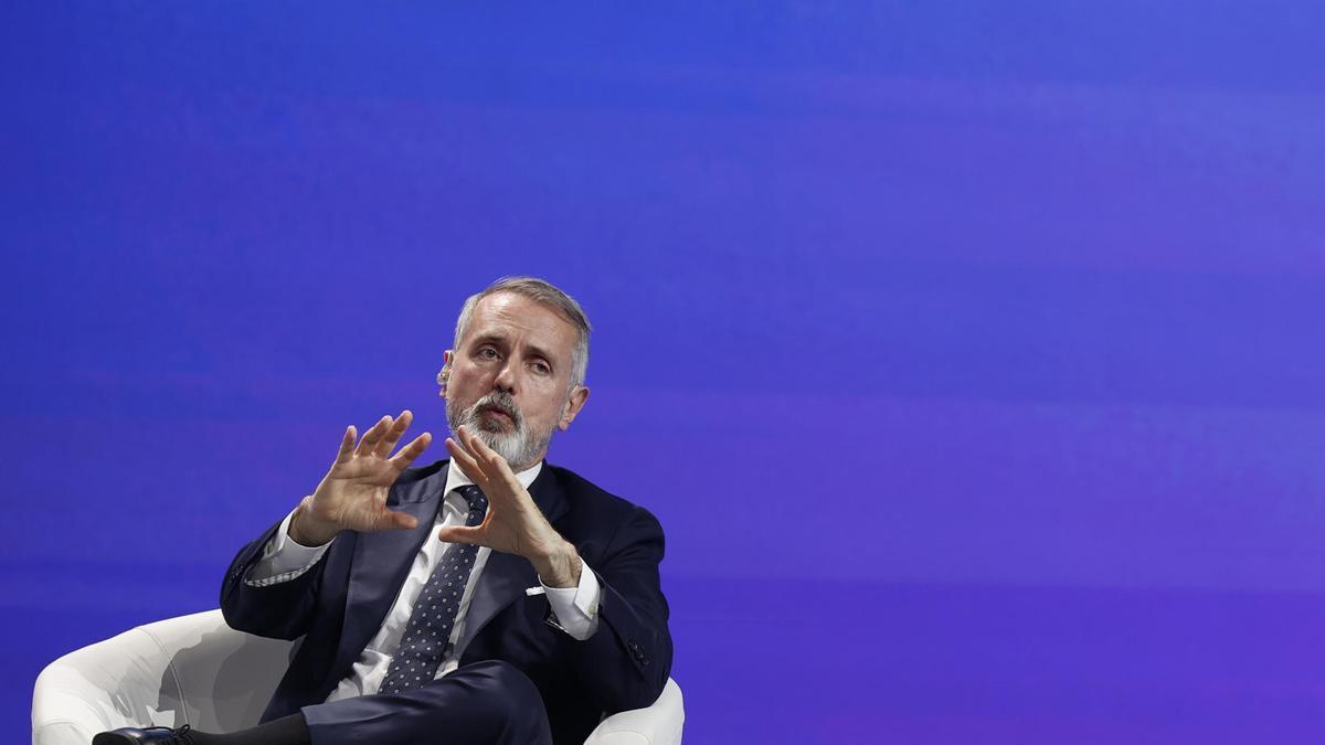 Murtra pide en el Mobile a Bruselas cambiar ya las reglas para acelerar fusiones entre telecos: “Déjennos consolidar el mercado y ser felices”